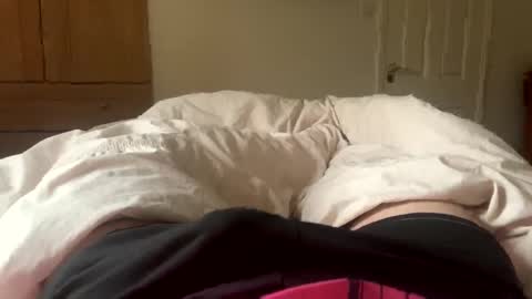 Snapshot of hornyian91 chatting on January 4, 9:21 am Liverpool lad online show from January 4, 9:21 am