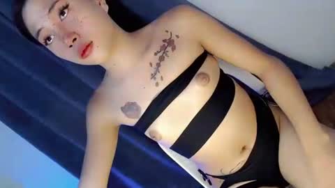 hornykylie047 online show from October 20, 2:16 am