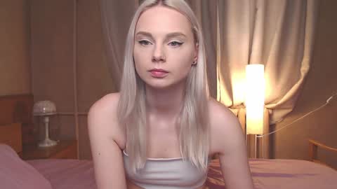 Nikki online show from February 4, 1:59 pm