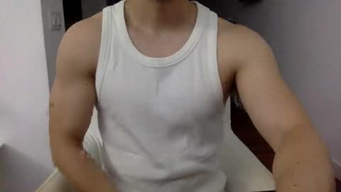 hornyspaniard93 online show from June 10, 10:08 pm