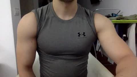 hornyspaniard93 online show from June 5, 10:26 pm