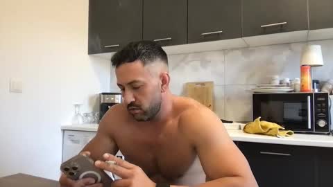 Chriss90 online show from May 1, 8:52 am