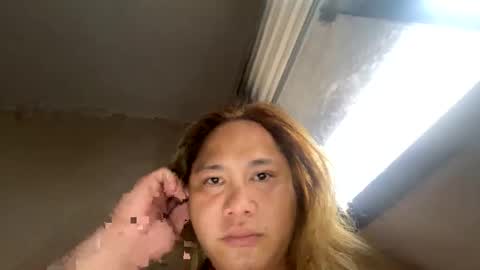 YOUR MAJESTY LUCY PEARL online show from January 6, 6:39 am