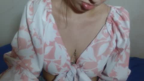 hot_and_complacent_latin online show from January 17, 8:39 pm