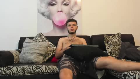 hot bad boy69 online show from September 29, 8:08 pm