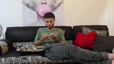 hot bad boy69 online show from December 18, 7:20 pm