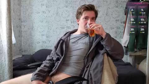 Snapshot of hot_boy_oscar chatting on September 19, 11:14 am Oscar online show from September 19, 11:14 am