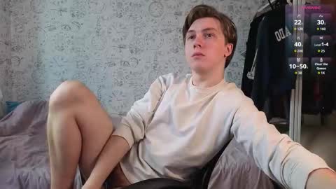 Snapshot of hot_boy_oscar chatting on October 14, 11:13 am Oscar online show from October 14, 11:13 am