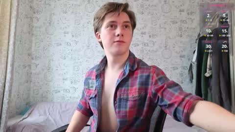 Snapshot of hot_boy_oscar chatting on October 10, 11:16 am Oscar online show from October 10, 11:16 am