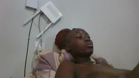 hot_gaal9 online show from February 3, 6:22 am