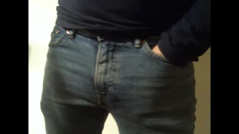 Snapshot of hot_lars chatting on December 16, 10:34 pm Lars online show from December 16, 10:34 pm