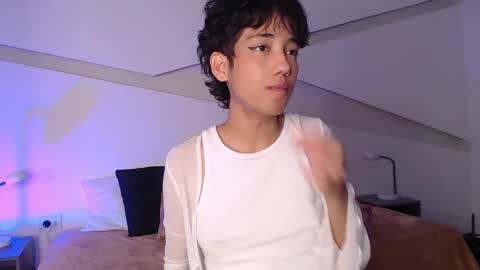 Snapshot of hot_little_bunny chatting on February 26, 11:41 pm Alana online show from February 26, 11:41 pm