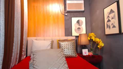 hot_nikki69 online show from January 26, 6:28 am