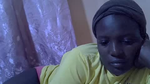 RAYLAH online show from January 31, 7:33 pm