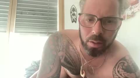 letmedoo2 online show from March 13, 1:36 pm