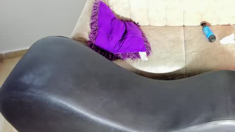 LUCY-GAFAS-KOAJ AND MODERATOR SKYLER online show from January 18, 6:56 am