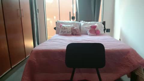 couple without tabus online show from September 17, 5:16 pm