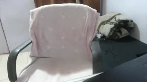 Hot and PowerHOPE U MISS ME online show from November 5, 2:24 am