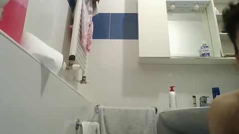 hotandwild2003 online show from February 18, 12:54 am