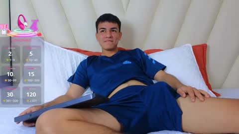 hotboy21_ online show from October 30, 4:24 am