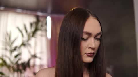 Anais online show from February 28, 10:30 am