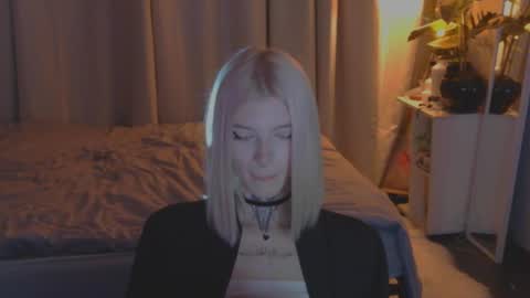 hotchubently online show from March 7, 5:17 pm