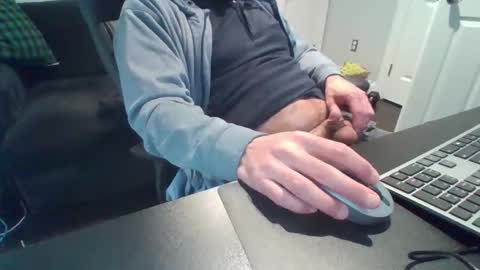 hotdog1124 online show from January 5, 6:00 pm