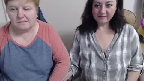 Snapshot of hotfiremommy chatting on October 24, 6:52 pm LimonkaFire online show from October 24, 6:52 pm