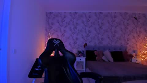 hotmolly_ online show from June 3, 2:44 pm