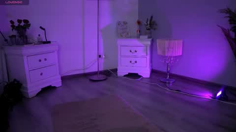 Molly online show from November 22, 6:34 am