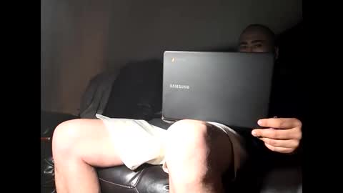 hotrox6942 online show from April 16, 6:02 am