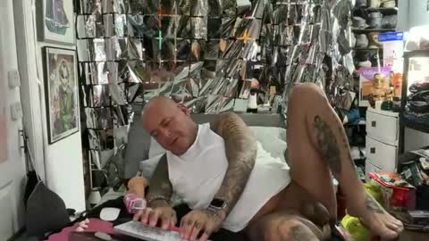 hotstuff775616 online show from May 7, 4:41 am