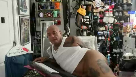 hotstuff775616 online show from March 1, 4:17 am