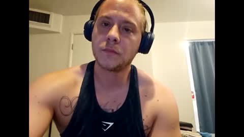 hotsummers95 online show from January 11, 7:58 am