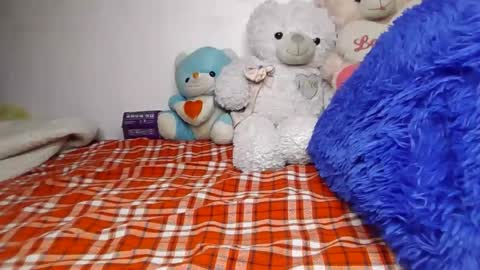 Amalia online show from February 9, 6:54 pm