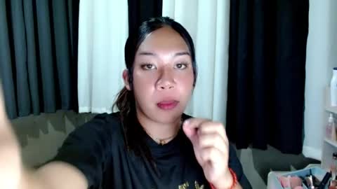 jelaigrande  online show from July 21, 6:10 pm
