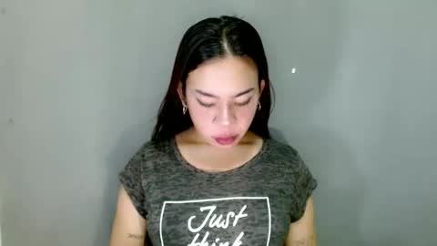 jelaigrande  online show from November 27, 12:51 am