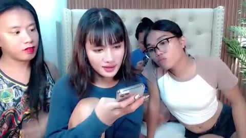 Snapshot of hottie_carlinexx chatting on September 10, 6:25 am hottie_carlinexx online show from September 10, 6:25 am