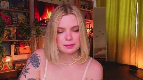 Jane  online show from April 10, 12:54 pm