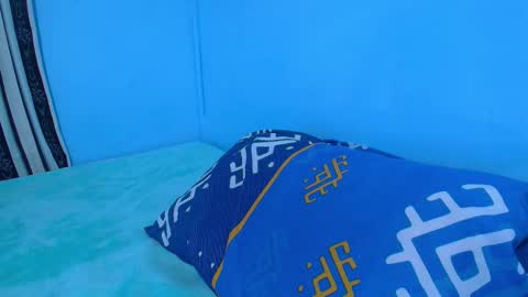 independent Model online show from January 14, 4:20 am