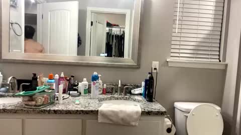 hottiewithabody101 online show from November 17, 8:11 pm