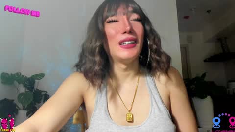 Snapshot of hottycrishinaxx chatting on January 29, 6:01 am crishinahotty online show from January 29, 6:01 am