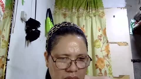 hottycrissy4u online show from June 29, 5:37 am
