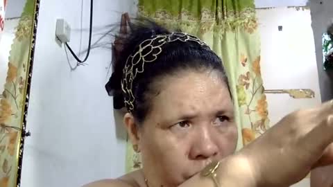 hottycrissy4u online show from July 6, 5:04 am