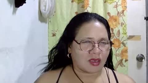hottycrissy4u online show from May 8, 2:45 pm