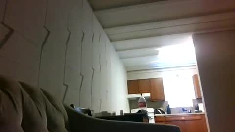 hotwhitedude2026 online show from June 3, 11:54 pm
