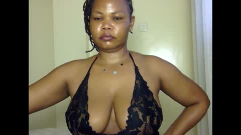 hotysquiter433224 online show from February 17, 4:44 am