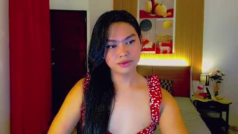 nathalie online show from October 16, 1:00 pm