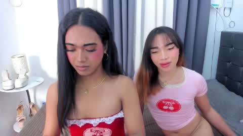 hugecock_pretty123 online show from May 21, 9:43 pm