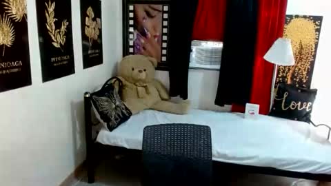 hugecockgoddessx online show from May 27, 12:28 am